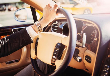 Luxusuhren und Luxusautos