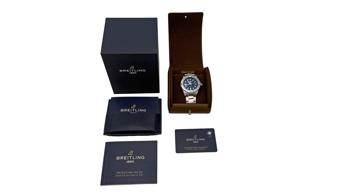 Breitling Avenger Automatic GMT 43