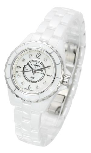 Chanel J12 White Ceramic in der Version H2570 in weißer Hightech-Keramik mit 8 Diamanten und Perlmutt-Zifferblatt