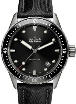 Blancpain Sport Automatique Fifty Fathoms Bathyscaphe in der Version 5000-1230-B52A Blancpain Sport Automatique Fifty Fathoms Bathyscaphe in der Version 5000-1230-B52A