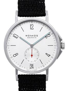 NOMOS Glashütte Ahoi Datum in der Version 551 mit Saphirglasboden NOMOS Glashuette Ahoi Datum in der Version 551 mit Saphirglasboden