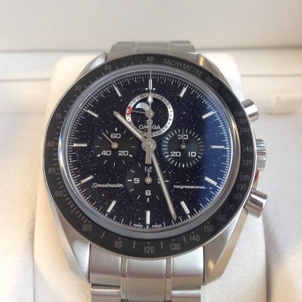 Omega-Speedmaster-Moonwatch-Moonphase