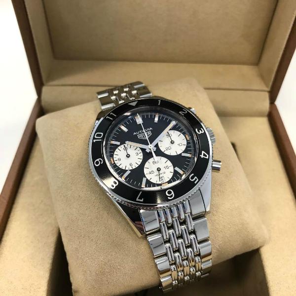 Brand new TAG Heuer Autavia