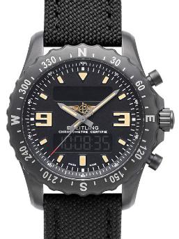 Breitling Chronospace Military in der Version M7836622-BD39-100W-M20BASA-1 aus beschichtetem Edelstahl