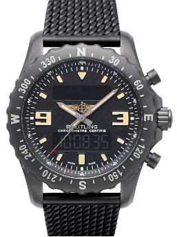 Breitling Chronospace Military in der Version M7836622-BD39-159M aus beschichtetem Edelstahl