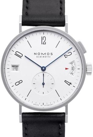 NOMOS Glashuette Tangomat GMT in der Version 635 mit Saphirglasboden