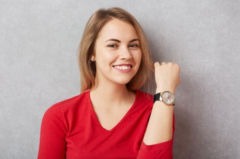 Top 10 Luxus-Damenuhren mit Lederarmband - Uhrinstinkt Magazin