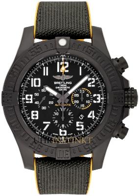 Breitling Avenger Hurricane 12H in der Version XB0170E4-BF29-257S-X20D-4 aus Breitlight