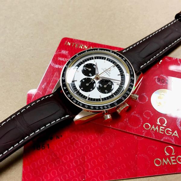 Omega Moonwatch 39mm Sedna-Gold Internationale Herstellergarantie