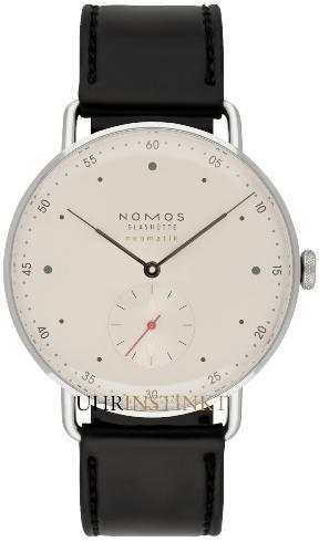 NOMOS Glashuette Metro Neomatik 39 in der Version 1113 mit Saphirglasboden