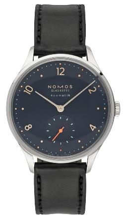 NOMOS Glashuette Minimatik nachtblau in der Version 1205 mit Saphirglasboden Flache Herrenuhren