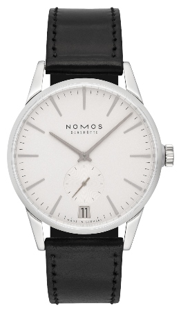 NOMOS Glashuette Zuerich Datum in der Version 802 mit Saphirglasboden