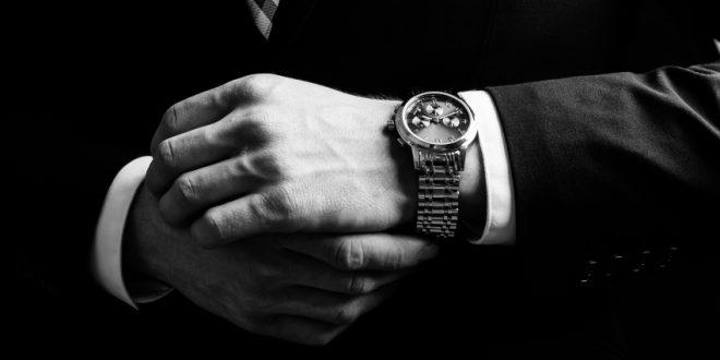 Gentleman mit Armbanduhr - Jérôme Lambert im Portrait