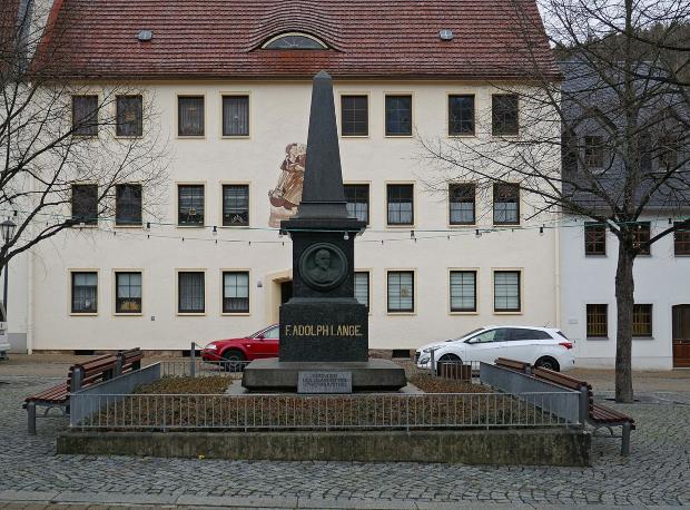 Denkmal für F. Adolph Lange, Glashütte 