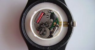 Quarzwerk einer Armbanduhr - Wie funktioniert ein Quarzwerk