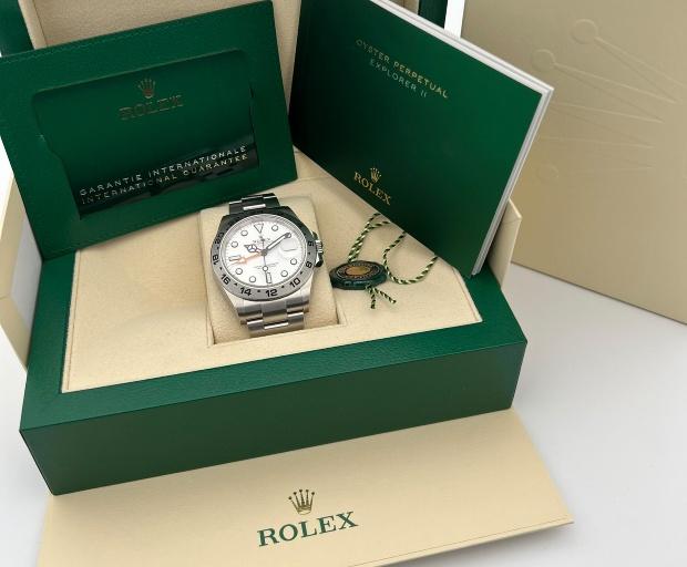 Rolex Explorer II with reference no. 226570 from March 2022 | Caliber 3285