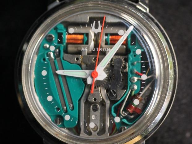 Bulova Accutron - Schwingungsgeber in Uhren