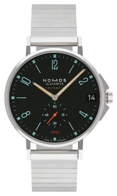 NOMOS Glashütte Tangente Sport Neomatik 42 Datum blauschwarz with reference no. 581