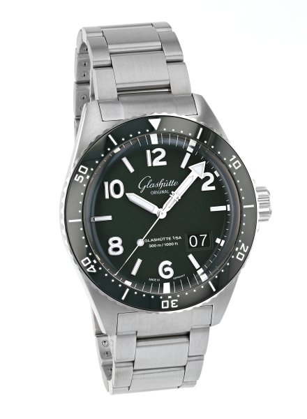 PL125548-1-36-13-07-83-70_01