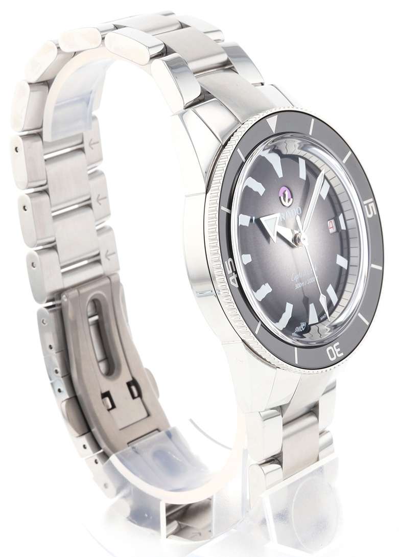 rado captain cook automatic