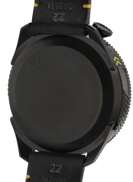 H76786733-PL12302001