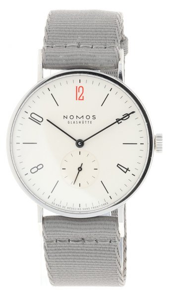 NOMOS Glashütte Tangente 38 - 50 Ans de Médecins Sans Frontières für Ärzte ohne Grenzen