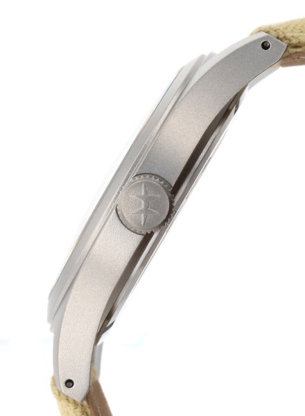 H69439933-PL119649_03