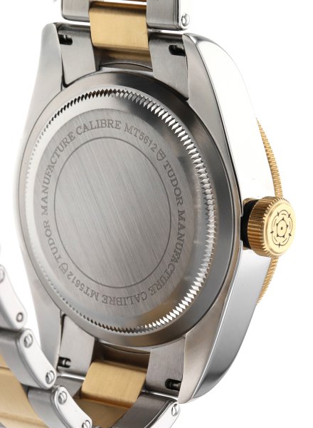 M79733N-0008-PLX501429_01