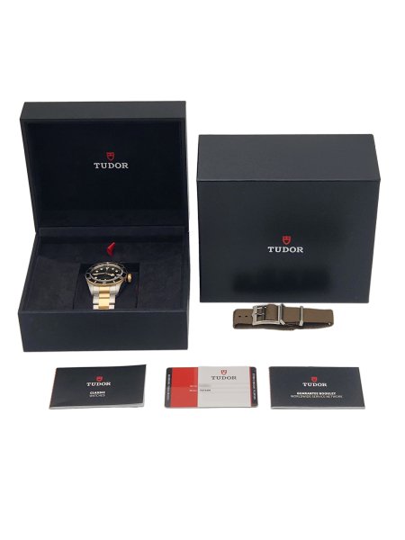 M79733N-0008-PLX501429_000